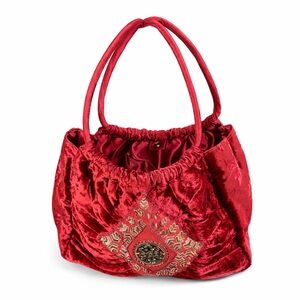 💖💖Chico's Red Velvet Shoulder Bag💖💖